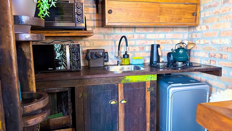 Cabana da Árvore | Hidro, lareira e deck privativo