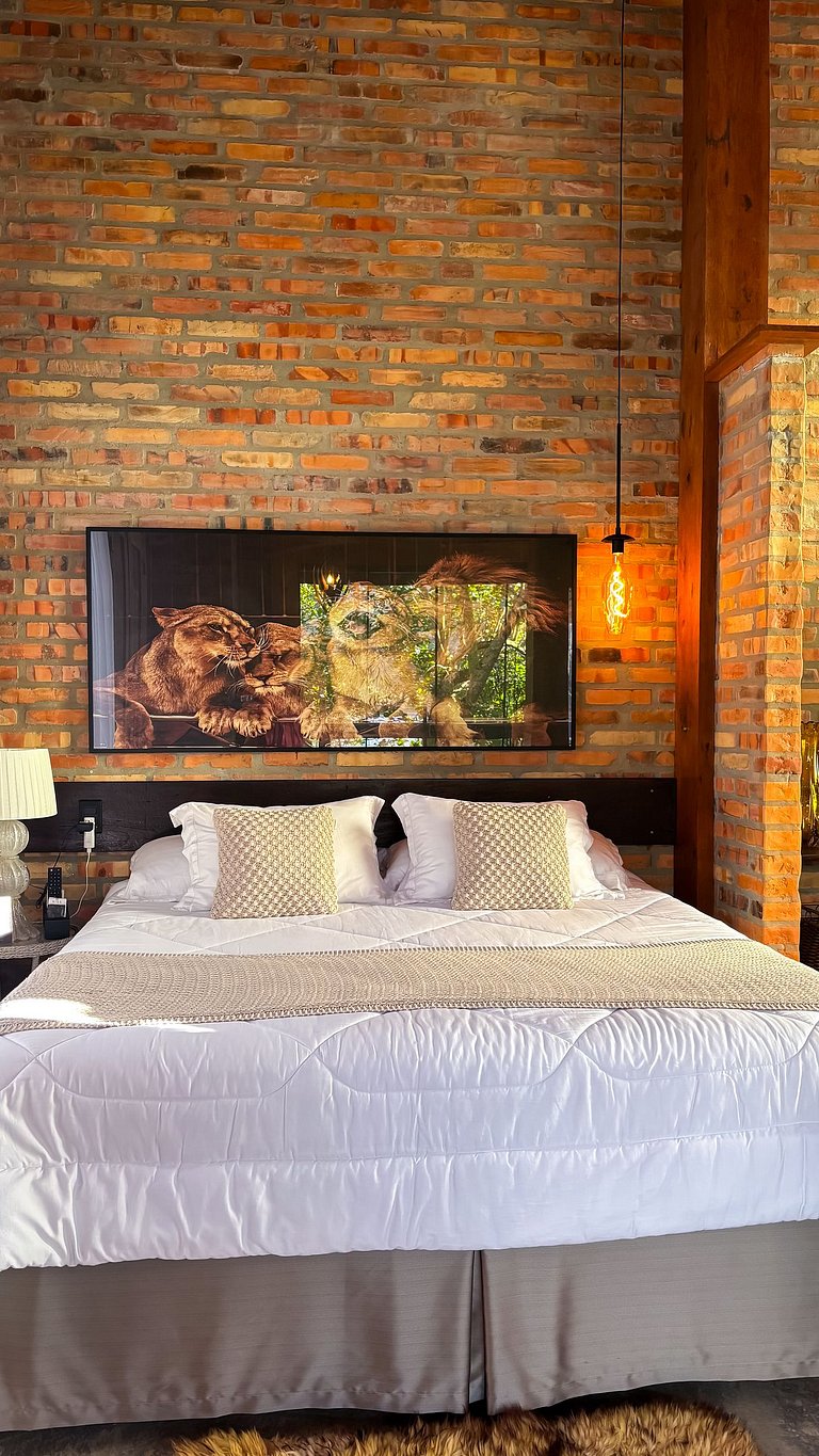 Cabana de Judá | Hidro, lareira e imersão