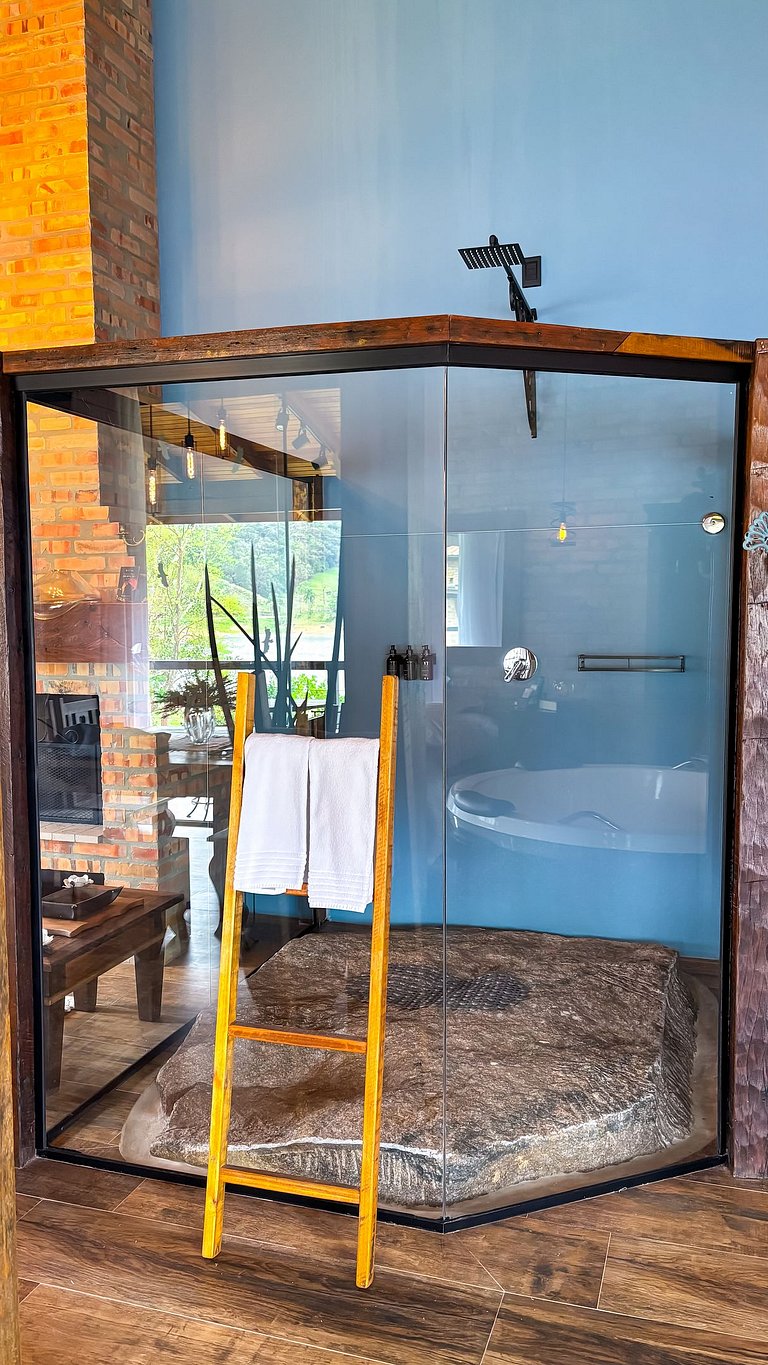 Cabana da Pedra | Hidro, rede suspensa e lareira