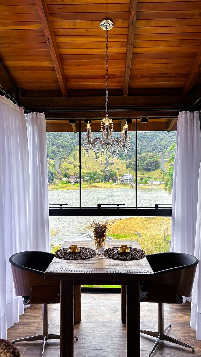 Cabana da Pedra | Hidro, rede suspensa e lareira