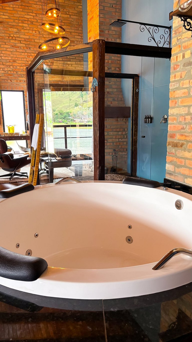 Cabana da Pedra | Hidro, rede suspensa e lareira