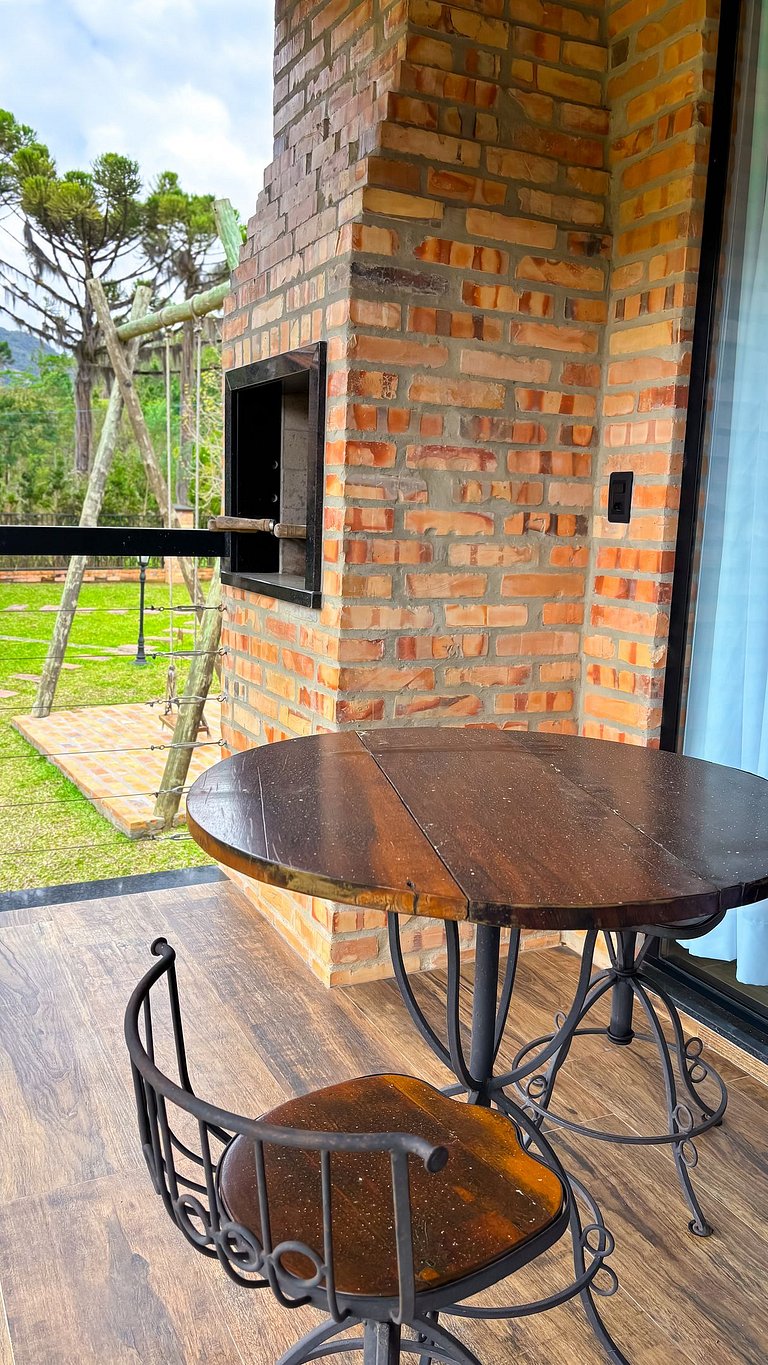 Cabana da Pedra | Hidro, rede suspensa e lareira