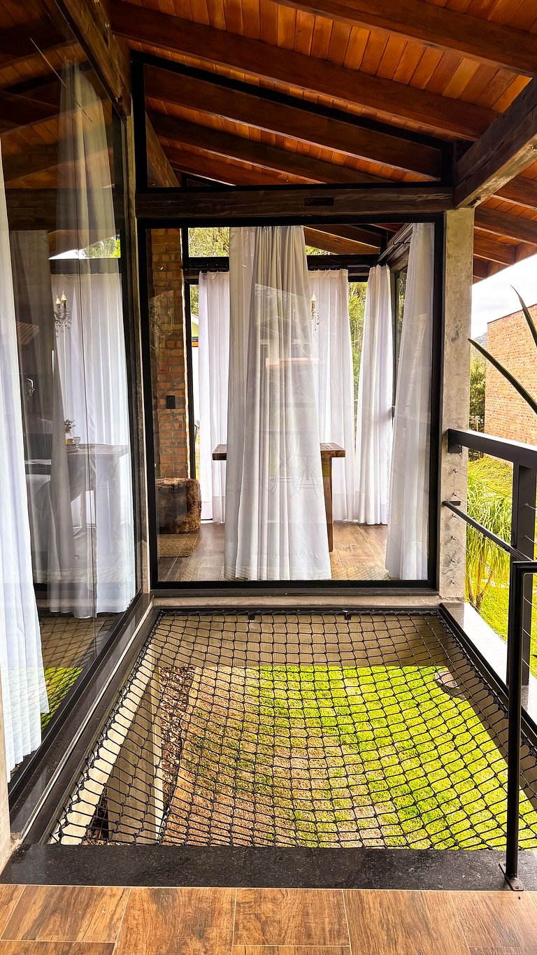 Cabana da Pedra | Hidro, rede suspensa e lareira